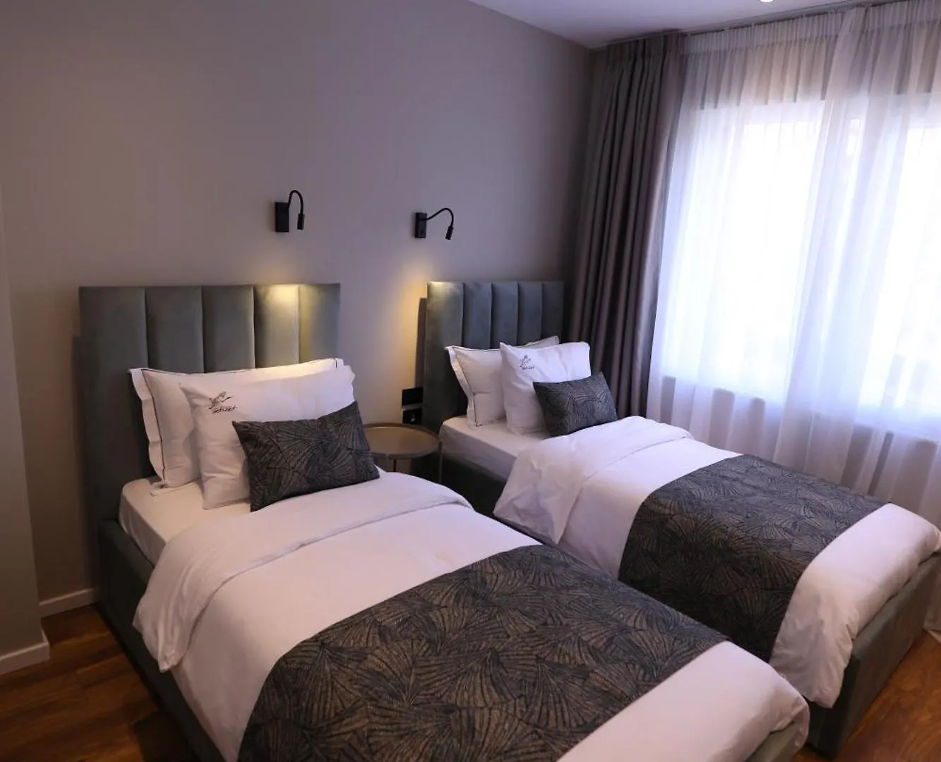 Dallga Suites Tushemisht