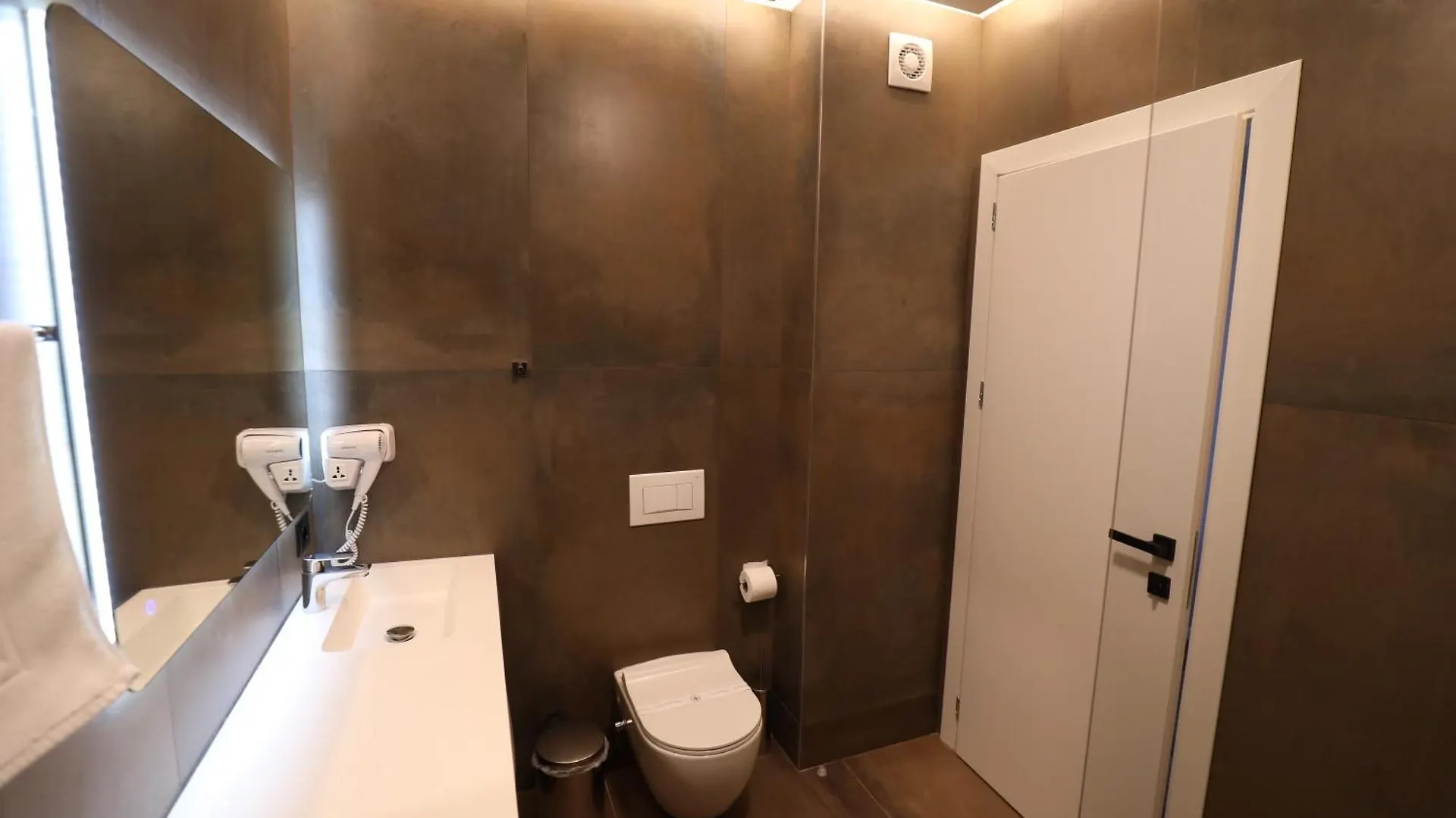 Dallga Suites Tushemisht
